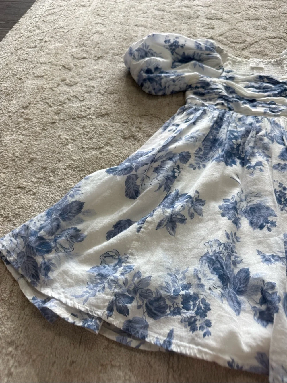 abercrombie kids White and Blue Floral Puff-Sleeve Dress
